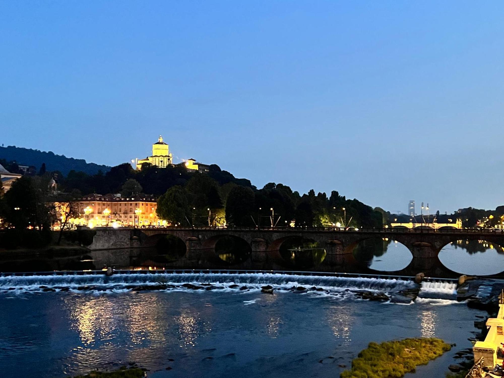 La Corte Luxury Suite - Torino Centro Luaran gambar